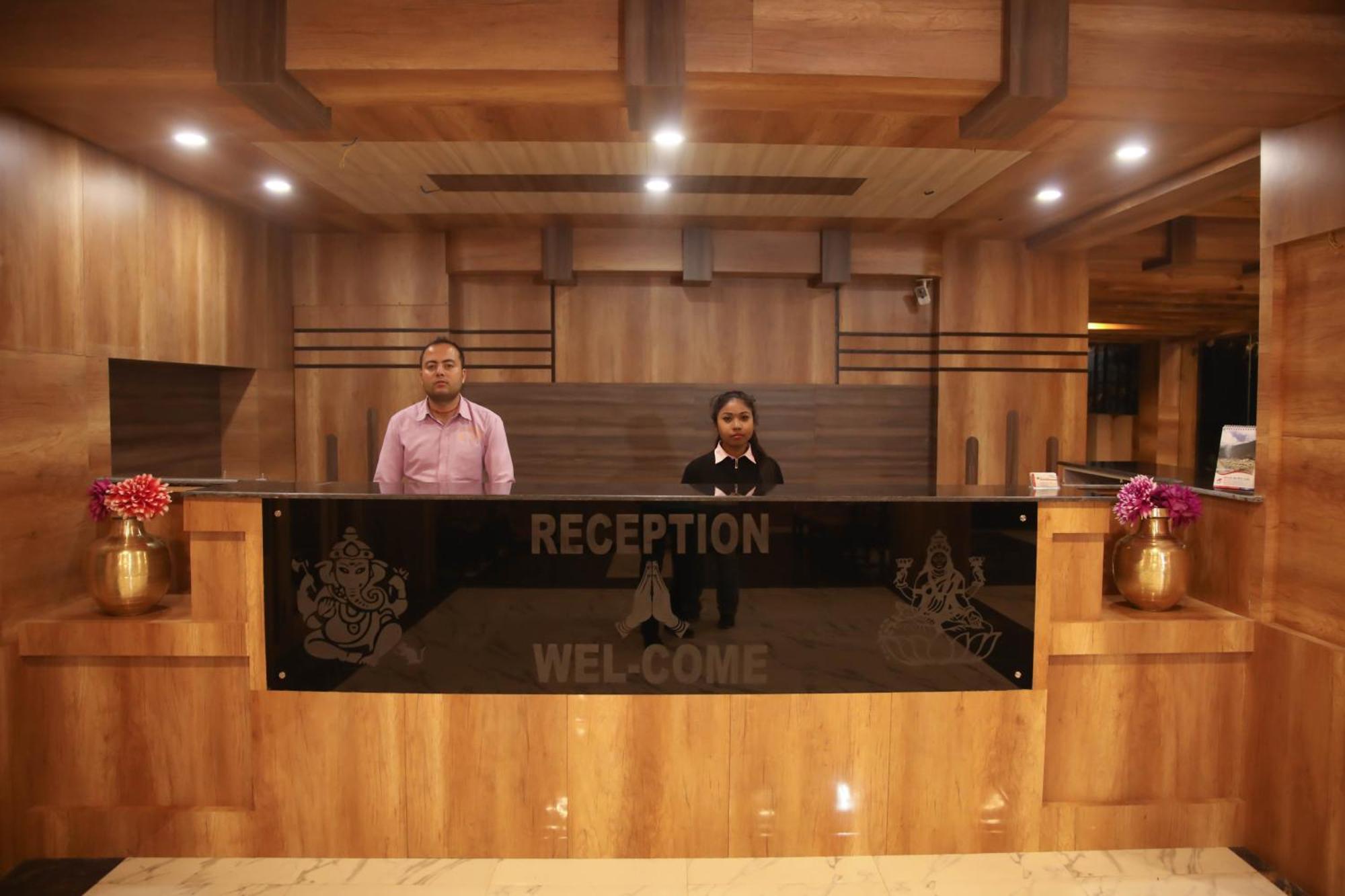 Hotel Royal Safari 奇旺 外观 照片